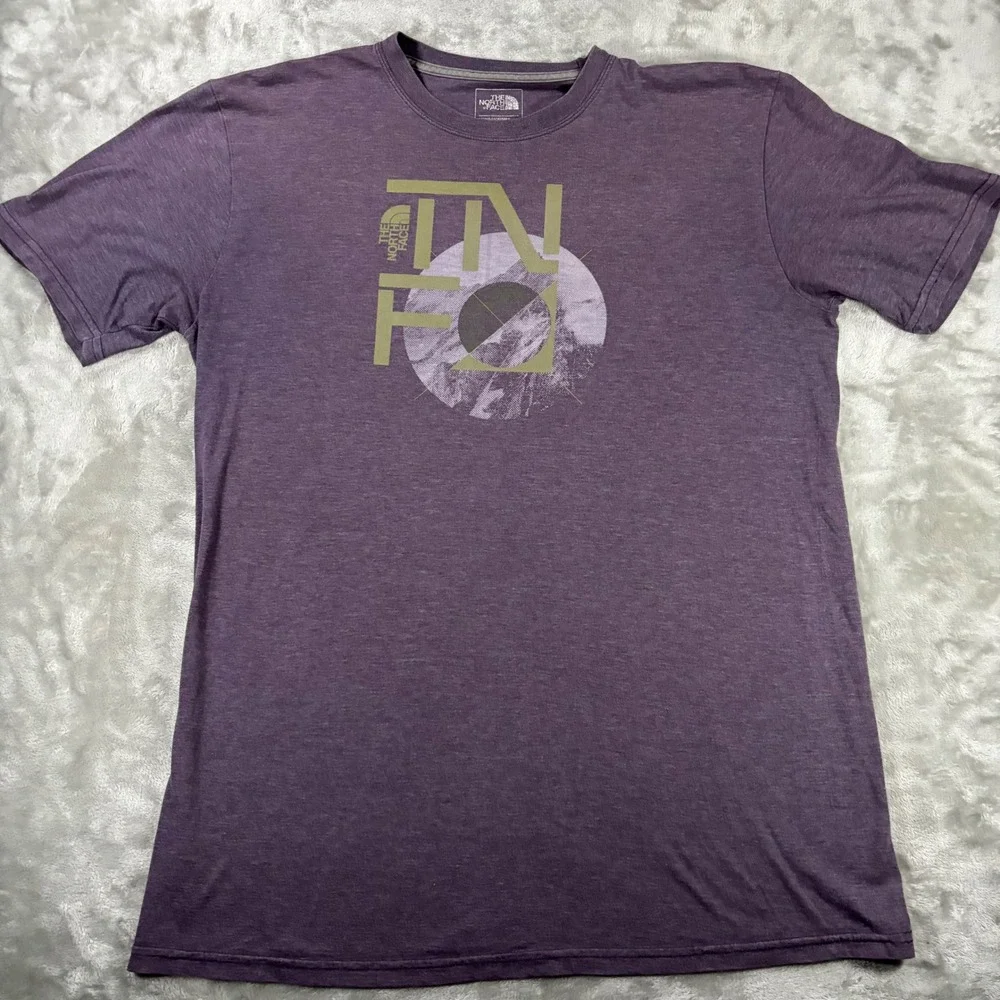 The North Face Mens Purple Graphic Mountain T-Shirt Classic Fit Medium Heathered